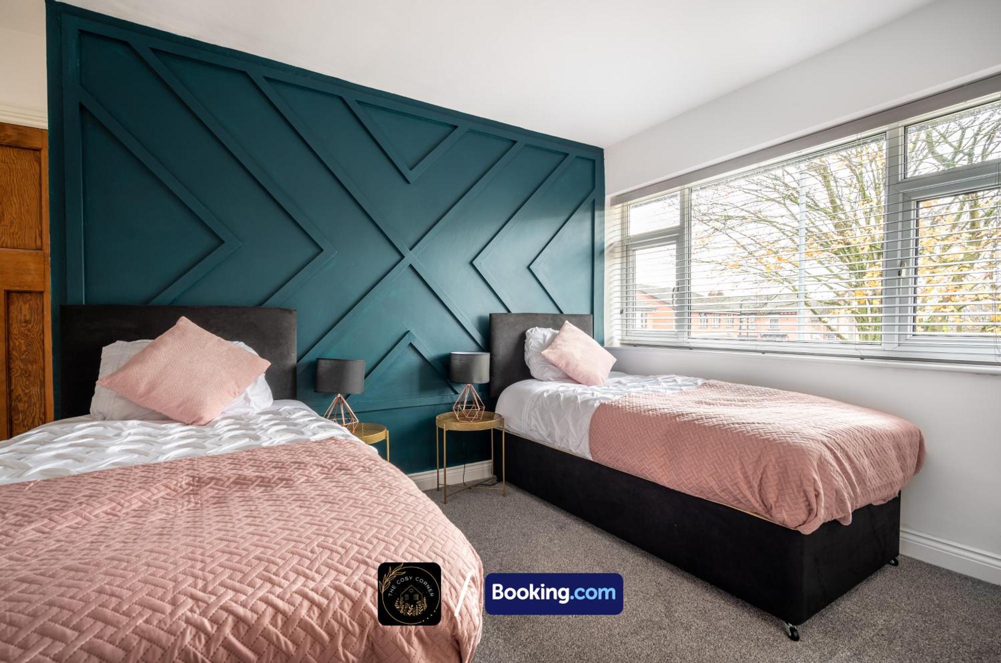 Cosy 3-Bed House, Garden & Free Parking In Stretford Apartment Manchester Luaran gambar